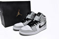 Jordan 1 Mid Light Smoke Grey Reps Sneakers 554724-092